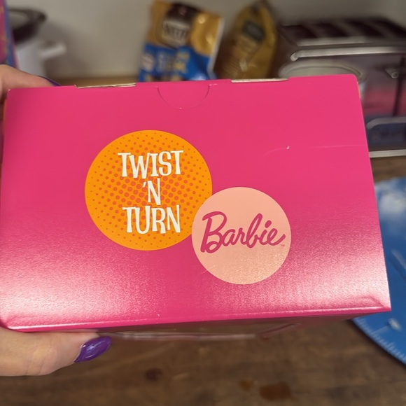 Barbie limited edition, Stanley collection twist and turn - Picture 5 of 5
